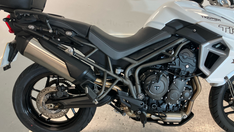 Triumph Tiger 800 XCX (15MY)